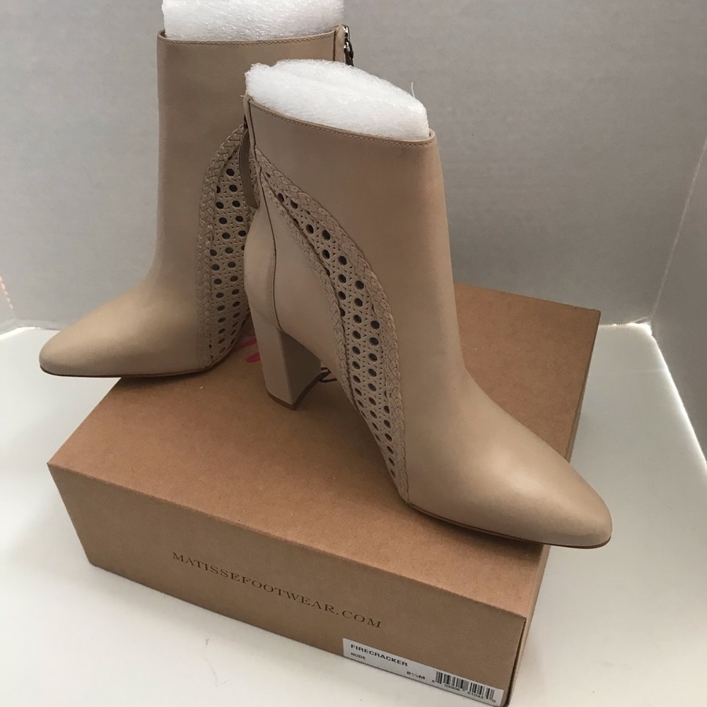 MATISSE  leather Firecracker Bootie in nude
